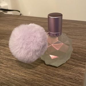 Moonlight perfume Ariana grande 1.0 oz